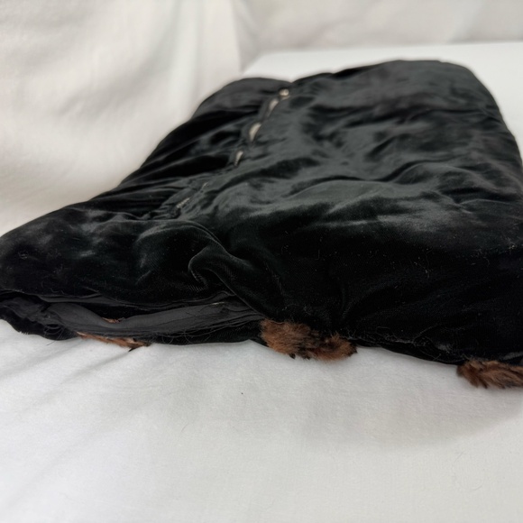 Vintage Brown and Black Fur Hand Warmer Purse Velvet Backing Zipper - Picture 5 of 14